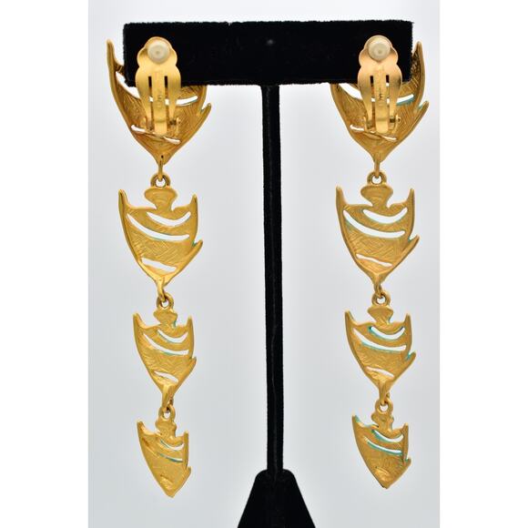 Givenchy Vintage Fish Clip On Earrings Brushed Gold Chunky Signed 1980s BinBF - Picture 10 of 12